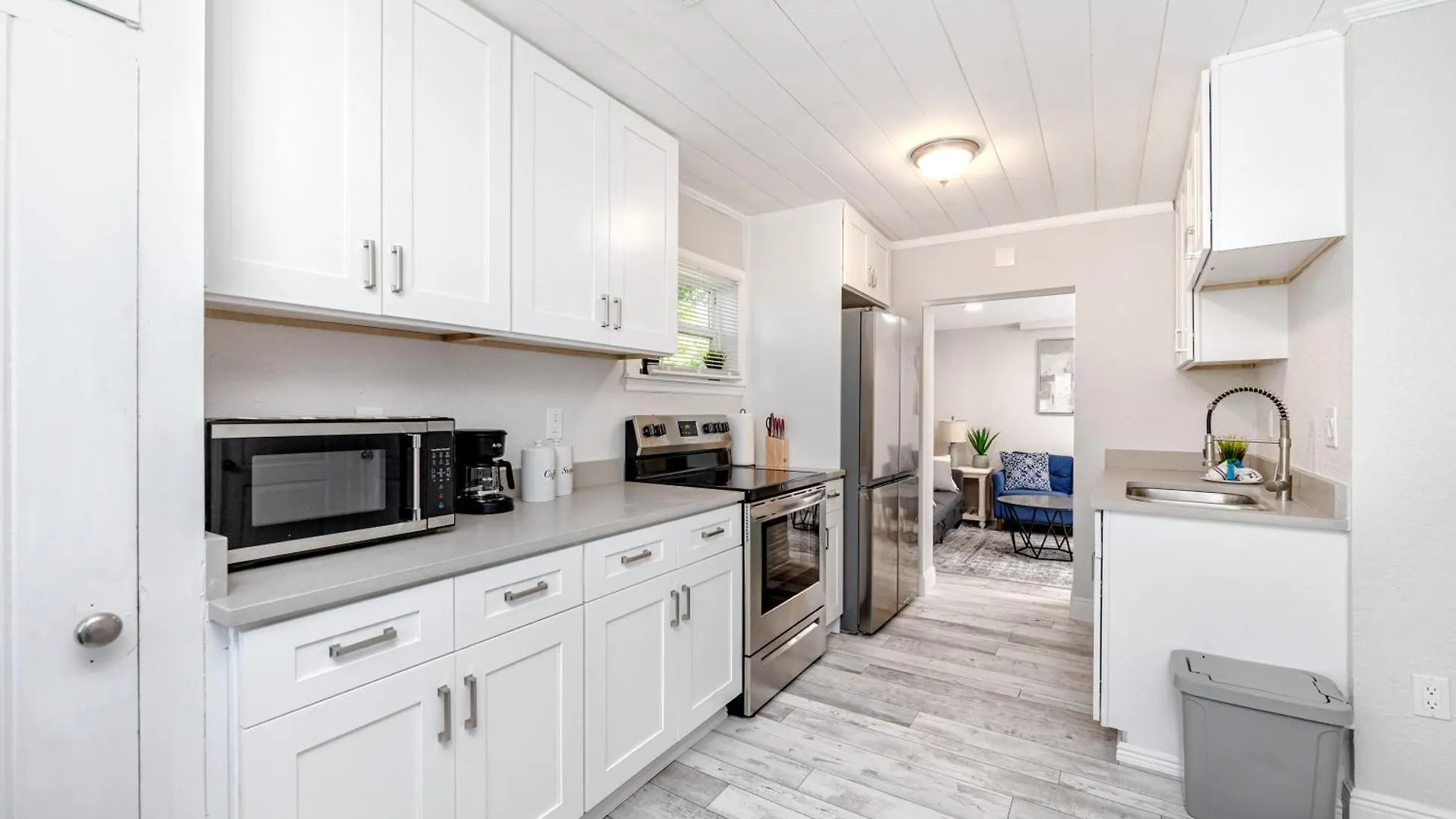 Holiday home Cozy Clearwater 2Br-1Ba Home, 10 Mins To Beach & Downtown!