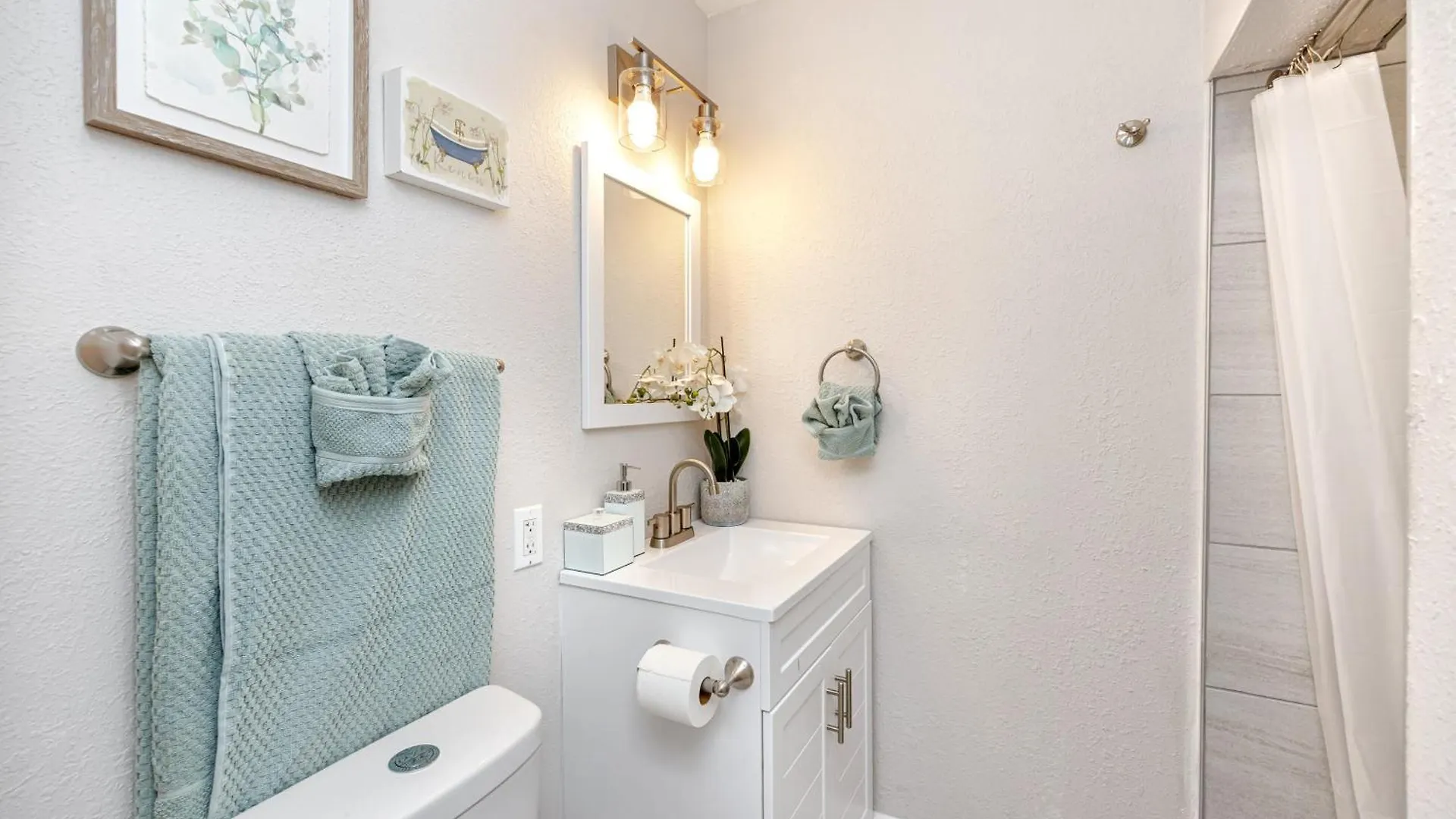 Cozy Clearwater 2Br-1Ba Home, 10 Mins To Beach & Downtown! Holiday home
