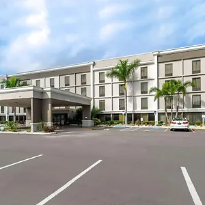 2* Hotel Comfort & St Pete - International Airport